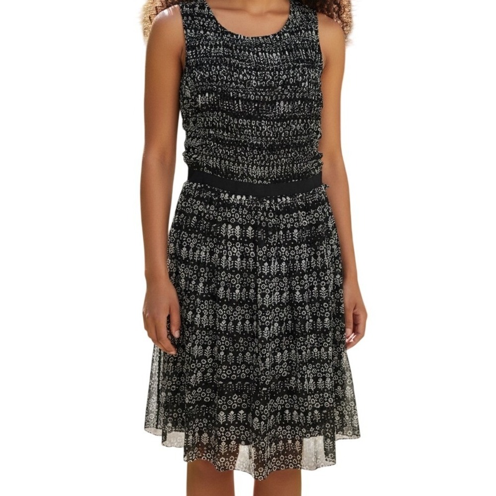 ANTHROPOLOGIE POSTMARK Black White Smocked Mesh Botanical Fit Flare Dress Medium